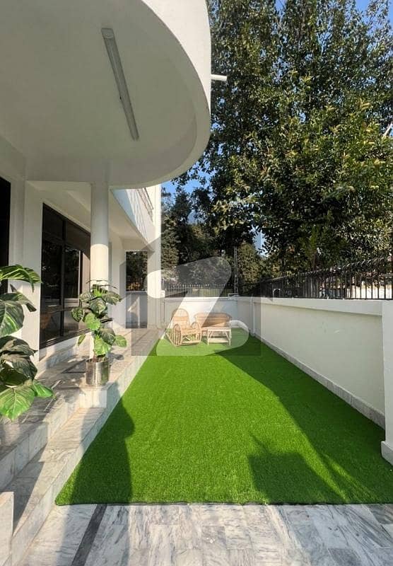 F-10 Full Idependent House Available for rent in beautiful location F-10 Full Idependent House Available for rent in beautiful location