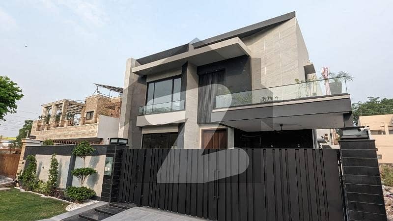 ڈی ایچ اے فیز 5 ڈیفنس (ڈی ایچ اے),لاہور میں 5 کمروں کا 1 کنال مکان 13.25 کروڑ میں برائے فروخت۔ ڈی ایچ اے فیز 5 ڈیفنس (ڈی ایچ اے),لاہور میں 5 کمروں کا 1 کنال مکان 13.25 کروڑ میں برائے فروخت۔