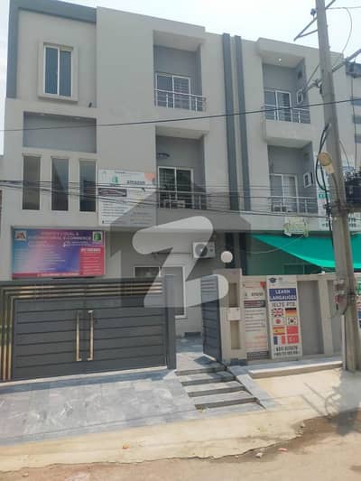 10 Marla Brand New Office For Rent