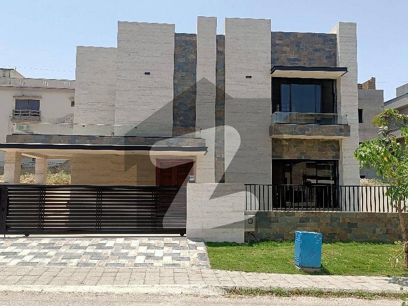 ڈی ایچ اے ڈیفینس فیز 2 ڈی ایچ اے ڈیفینس,اسلام آباد میں 6 کمروں کا 1 کنال مکان 11.9 کروڑ میں برائے فروخت۔ ڈی ایچ اے ڈیفینس فیز 2 ڈی ایچ اے ڈیفینس,اسلام آباد میں 6 کمروں کا 1 کنال مکان 11.9 کروڑ میں برائے فروخت۔