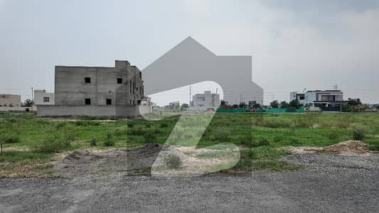 3 Kanal Plot For Sale In DHA Phases 7 Near By MCDONALDs