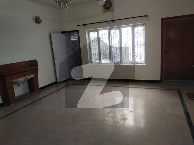 Neat And Clean Upper Portion For Rent In G-8 Neat And Clean Upper Portion For Rent In G-8
