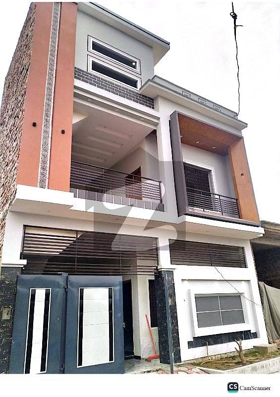 Newly constructed house in Taj gardens( Canal garden ) Newly constructed house in Taj gardens( Canal garden )