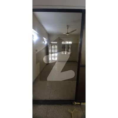 گلشنِ اقبال - بلاک 13 اے گلشنِ اقبال,گلشنِ اقبال ٹاؤن,کراچی میں 3 کمروں کا 6 مرلہ فلیٹ 65.0 ہزار میں کرایہ پر دستیاب ہے۔