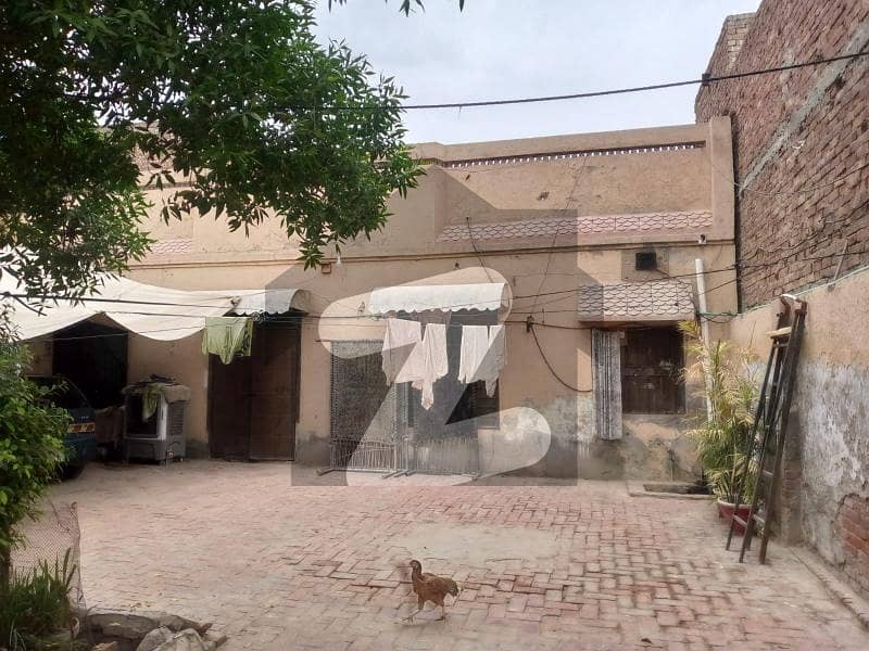 سیوارا چوک ملتان میں 3 کمروں کا 11 مرلہ مکان 1.3 کروڑ میں برائے فروخت۔ سیوارا چوک ملتان میں 3 کمروں کا 11 مرلہ مکان 1.3 کروڑ میں برائے فروخت۔