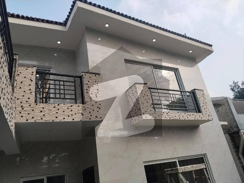 Brand New 5-Bedroom House for Sale, Islamabad Brand New 5-Bedroom House for Sale, Islamabad