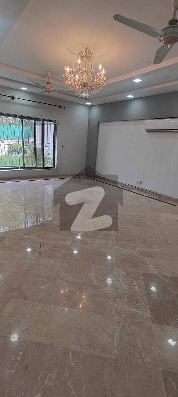 ایف ۔ 7 اسلام آباد میں 3 کمروں کا 1 کنال مکان 7.0 لاکھ میں کرایہ پر دستیاب ہے۔