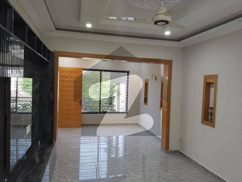 GROUND PORTION FOR RENT IN G-8 GROUND PORTION FOR RENT IN G-8