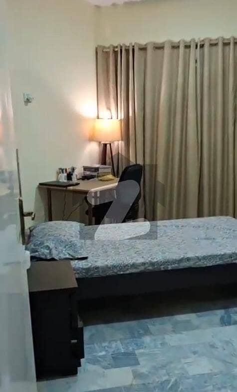 A Flat Of 1050 Square Feet In Karachi
