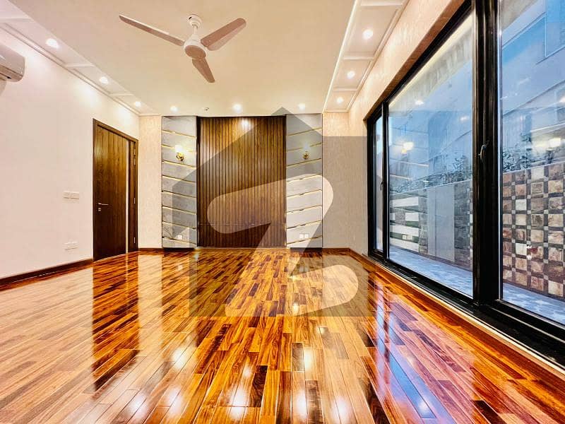 ڈی ایچ اے فیز 6 - بلاک ای فیز 6,ڈیفنس (ڈی ایچ اے),لاہور میں 5 کمروں کا 1 کنال مکان 11.25 کروڑ میں برائے فروخت۔ ڈی ایچ اے فیز 6 - بلاک ای فیز 6,ڈیفنس (ڈی ایچ اے),لاہور میں 5 کمروں کا 1 کنال مکان 11.25 کروڑ میں برائے فروخت۔