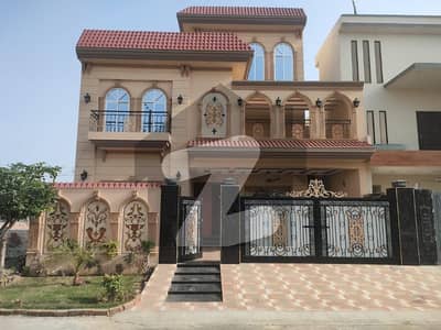 10 Marla House For Sale In Bismillah Housing Scheme Manawan Lahore House Located In Hussain Block 10 Marla 50 Feet Road House For Sale