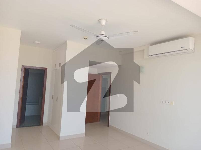 LUXURIOUS 2 BEDROOMS APARTMENT IN EMAAR REEF TOWER AVAILABLE FOR SALE LUXURIOUS 2 BEDROOMS APARTMENT IN EMAAR REEF TOWER AVAILABLE FOR SALE