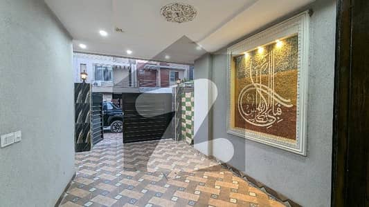 5 MARLA BEAUTIFUL HOUSE FOR RENT IN PARAGON CITY