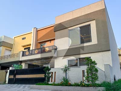 7 Marla Double Unit House in Abu Bakkar Block