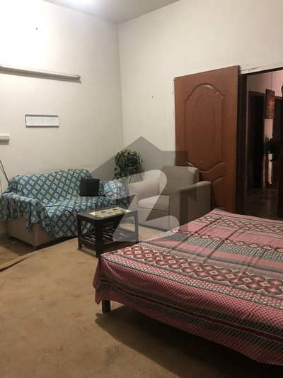 FURNISHED ROOM FOR RENT