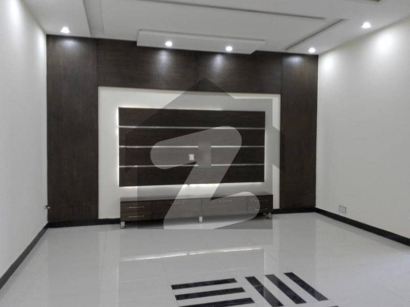 ای ۔ 11 اسلام آباد میں 3 کمروں کا 1 کنال زیریں پورشن 1.2 لاکھ میں کرایہ پر دستیاب ہے۔ ای ۔ 11 اسلام آباد میں 3 کمروں کا 1 کنال زیریں پورشن 1.2 لاکھ میں کرایہ پر دستیاب ہے۔