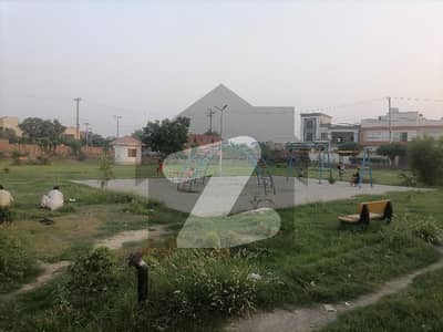 ایف ڈی اے سٹی ۔ بلاک اے ایف ڈی اے سٹی,فیصل آباد میں 1 کنال رہائشی پلاٹ 85.0 لاکھ میں برائے فروخت۔