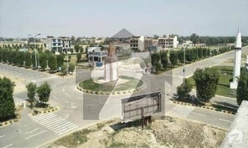 10-MARLA CARPET ROAD PLOT BESIDE BUILD HOUSE 10-MARLA CARPET ROAD PLOT BESIDE BUILD HOUSE