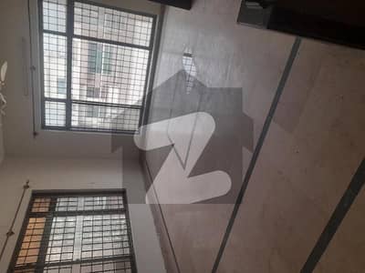 In Soan Garden Kanal Brand New Upper Portion 4 bedroom Rent Demand 80000
