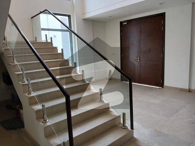 Luxury Semi Furnished 10 Marla Villa In Eighteen Available Luxury Semi Furnished 10 Marla Villa In Eighteen Available