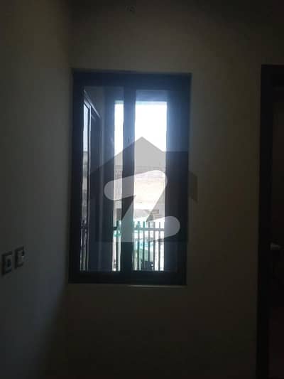 1st floor flat far rent