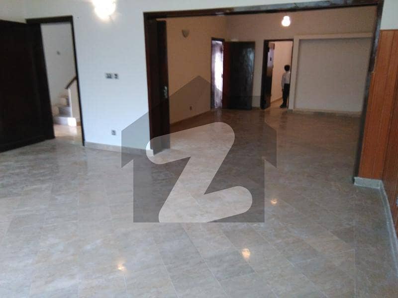 HOUSE FOR RENT IN F-7 HOUSE FOR RENT IN F-7