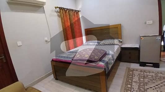 Furnished Room For Rent Wapda Town ph-2 MULTAN
