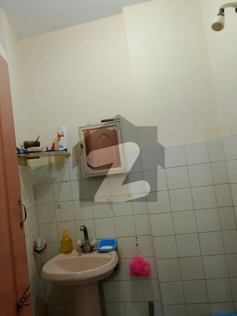 Old banglow available for sale Old banglow available for sale