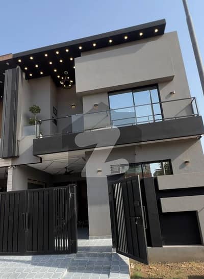 5 Marla Luxury House For Sale In ParkView City Lahore