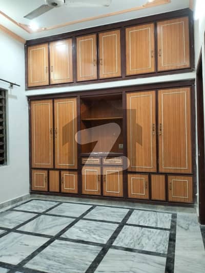جی ۔ 13 اسلام آباد میں 2 کمروں کا 4 مرلہ زیریں پورشن 45.0 ہزار میں کرایہ پر دستیاب ہے۔