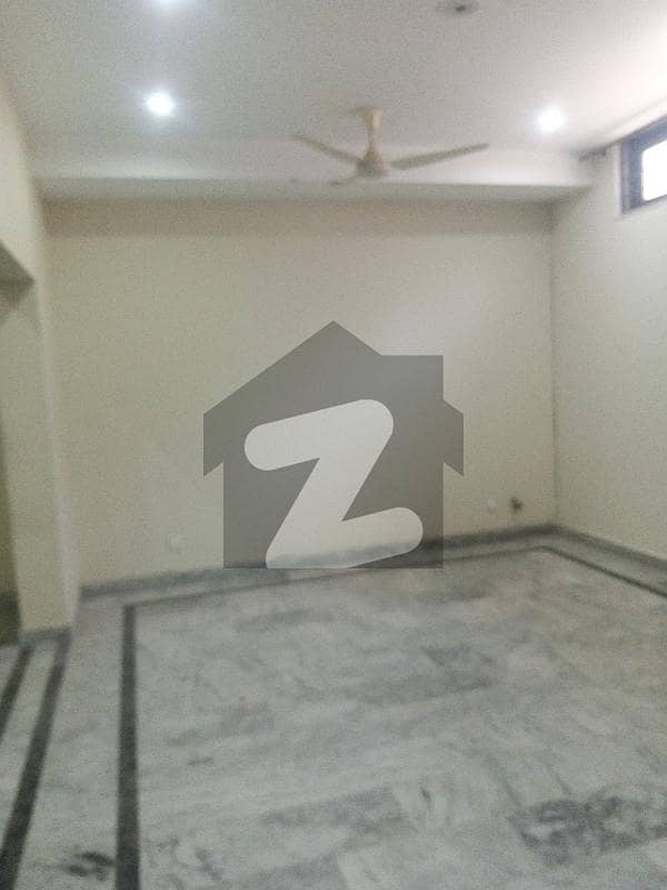 Upper Portion In G-13/2 For rent Upper Portion In G-13/2 For rent