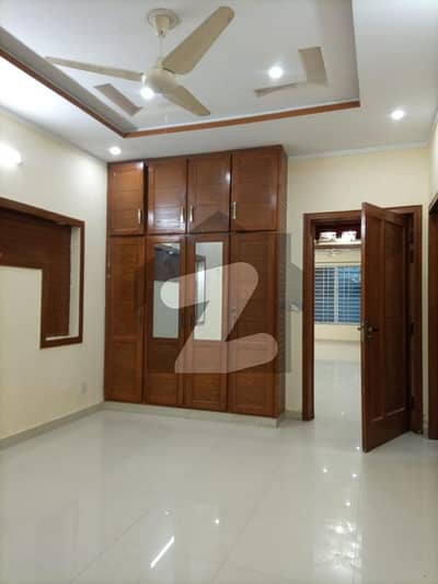 7 Marla Ground Portion For Rent In G-13 Islamabad