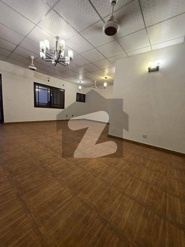 DUPLEX APPARTMENT AVAILABLE FOR RENT MAIN SHARAH E FAISAL DUPLEX APPARTMENT AVAILABLE FOR RENT MAIN SHARAH E FAISAL