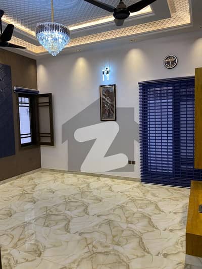 BRAND NEW SOLID BEAUTIFUL BUNGALOW AVAILABLE FOR SALE ZERO METER FULLY FURNISHED READY TO MOVE