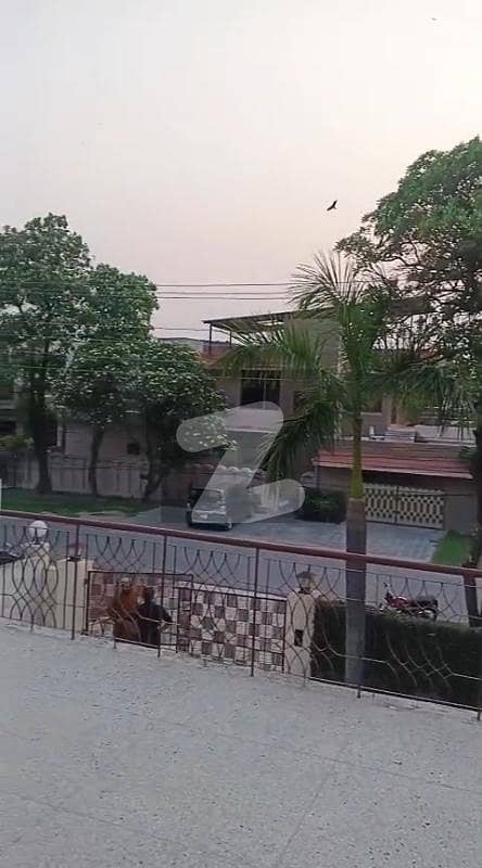26 MARLA HOUSE FOR RENT IN GULBERG LAHORE
