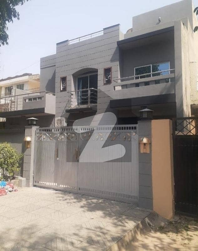 I-8/2 - 12 Marla Liveable House Available Investor Price I-8/2 - 12 Marla Liveable House Available Investor Price