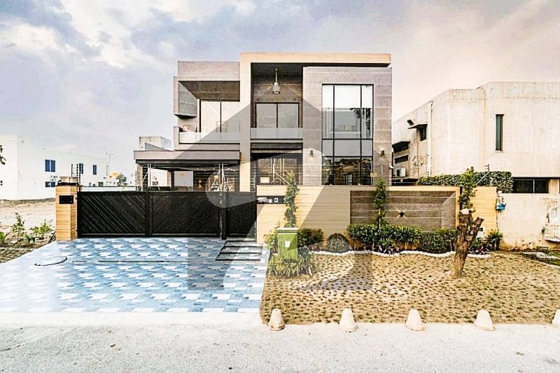 ڈی ایچ اے فیز 5 ڈیفنس (ڈی ایچ اے),لاہور میں 5 کمروں کا 1 کنال مکان 8.6 کروڑ میں برائے فروخت۔ ڈی ایچ اے فیز 5 ڈیفنس (ڈی ایچ اے),لاہور میں 5 کمروں کا 1 کنال مکان 8.6 کروڑ میں برائے فروخت۔