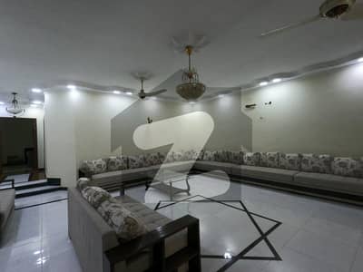 1000 Square Yards House For sale In Beautiful DHA Defence