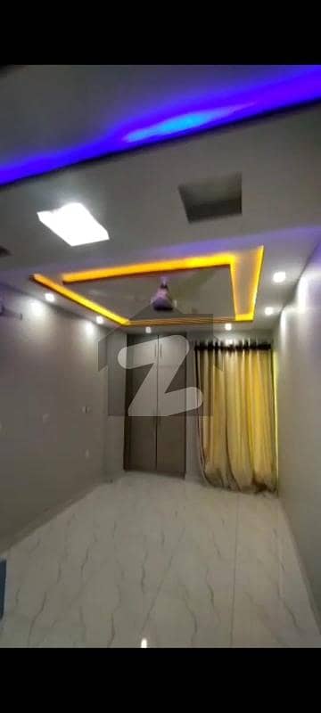 واپڈا سٹی ۔ بلاک ایچ واپڈا سٹی,فیصل آباد میں 1 کمرے کا 2 مرلہ فلیٹ 43.0 ہزار میں کرایہ پر دستیاب ہے۔