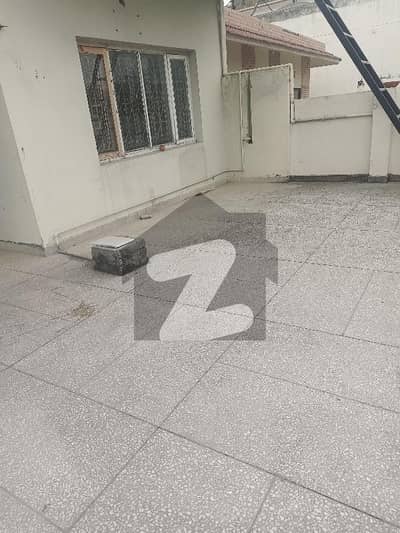 Upper Portion Available For Rent In G 9