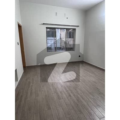 G 9/3 Upper Portion For Rent