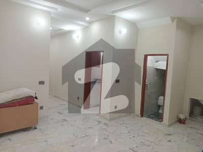 10 Marla second floor for rent