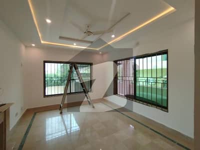 16 Marla House In Central F-11/2 For rent