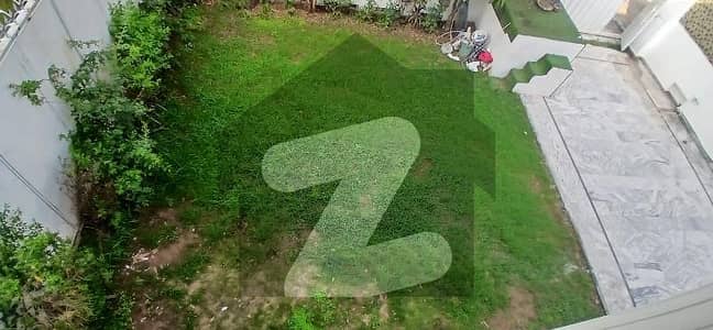 ایف ۔ 10 اسلام آباد میں 5 کمروں کا 1 کنال مکان 4.5 لاکھ میں کرایہ پر دستیاب ہے۔