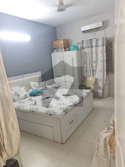 4 Bed DD with parking for rent
