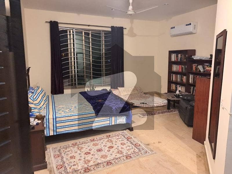 2 Beds Upper Portion Available For Rent In F10 2 Beds Upper Portion Available For Rent In F10