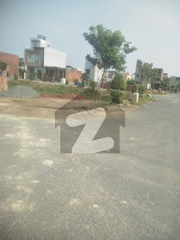 Plot For Sale Walking Distance Park Plot For Sale Walking Distance Park