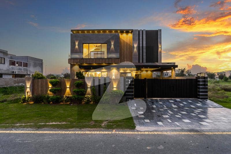 1 KANAL MODERN DESIGNED BUNGALOW NEAR TO MCDONALD 1 KANAL MODERN DESIGNED BUNGALOW NEAR TO MCDONALD