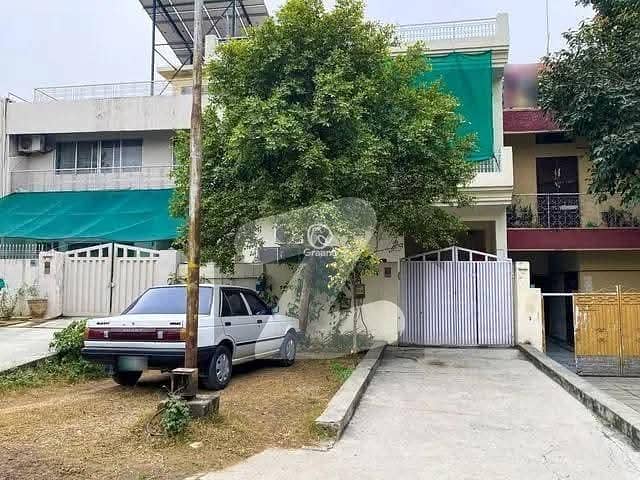 آئی ۔ 10/2 آئی ۔ 10,اسلام آباد میں 5 کمروں کا 6 مرلہ مکان 3.4 کروڑ میں برائے فروخت۔ آئی ۔ 10/2 آئی ۔ 10,اسلام آباد میں 5 کمروں کا 6 مرلہ مکان 3.4 کروڑ میں برائے فروخت۔
