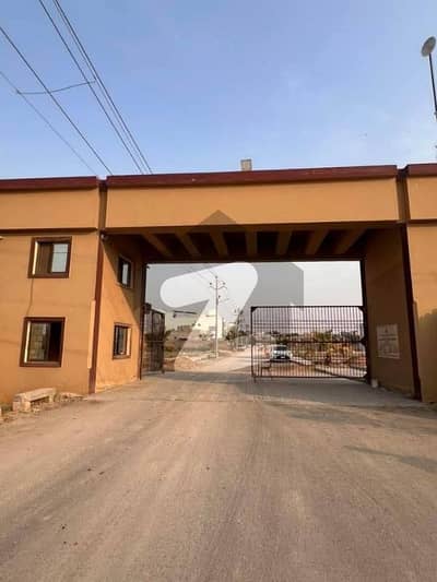 Plot For Sale / 200 Yards / Ali Garh Society 9A/1 / Transfer